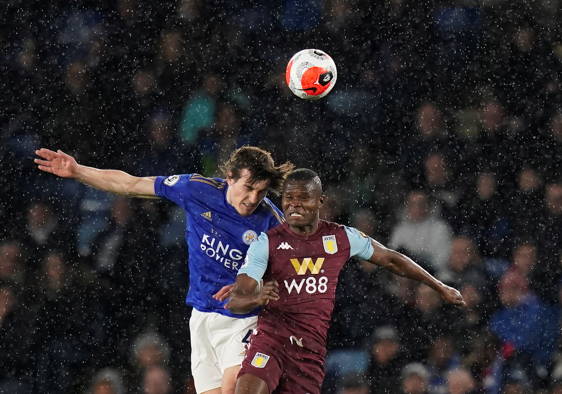 一场足球比 一场足球比